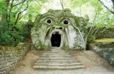 BOSQUE SAGRADO O JARDÍN MONSTRUOS Monstruos sagrados del bosque (Italiano: Sacro Bosco, Parco dei Mostri), en el pueblo de Bomarzo, con 30 esculturas.